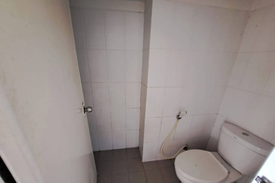 Family Suite | Bathroom | Shower, towels, soap