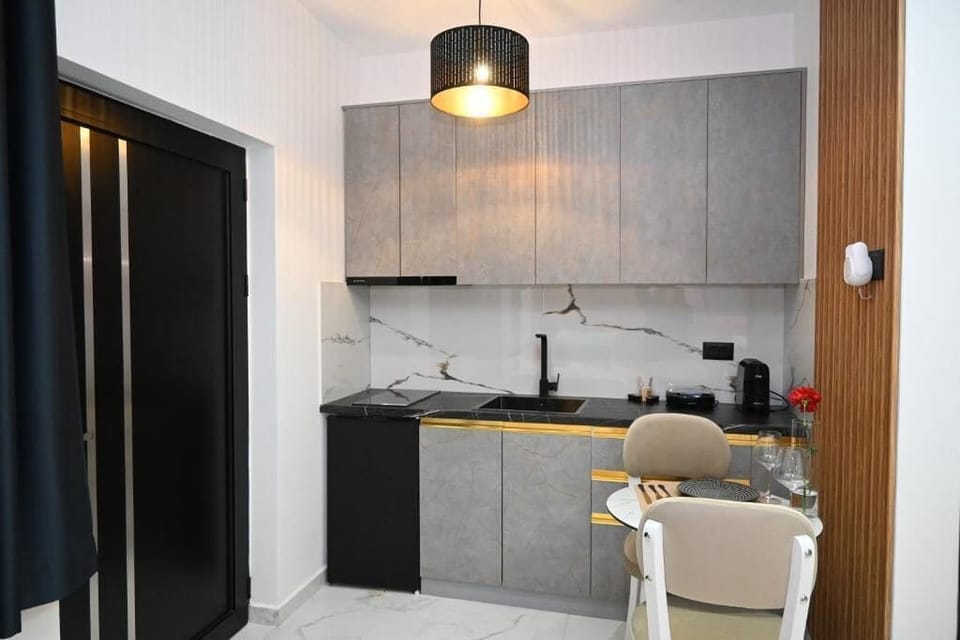 Family Room | Free WiFi