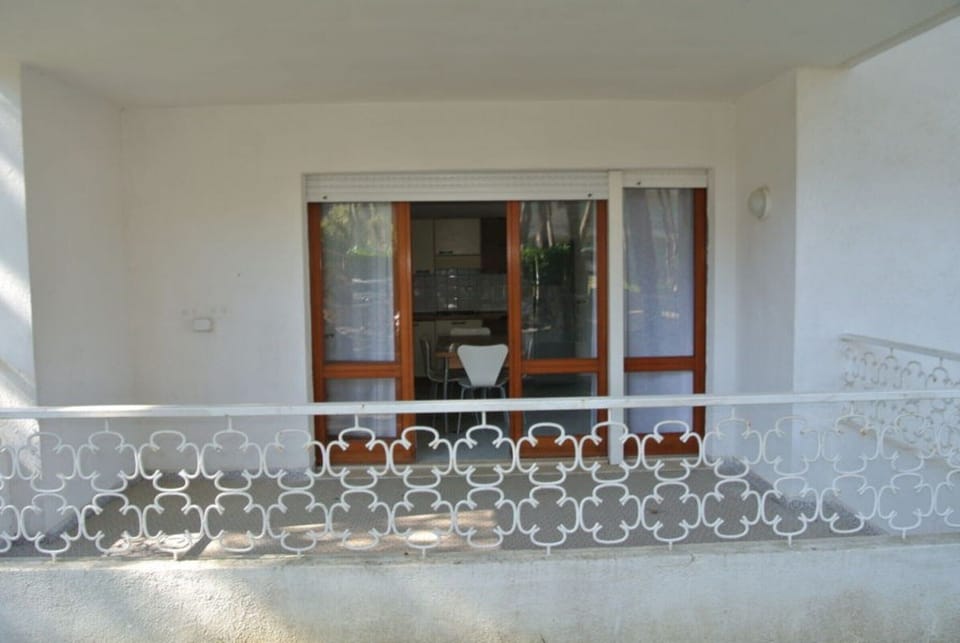 Apartment, 3 Bedrooms, Balcony, Garden View | Outdoor dining