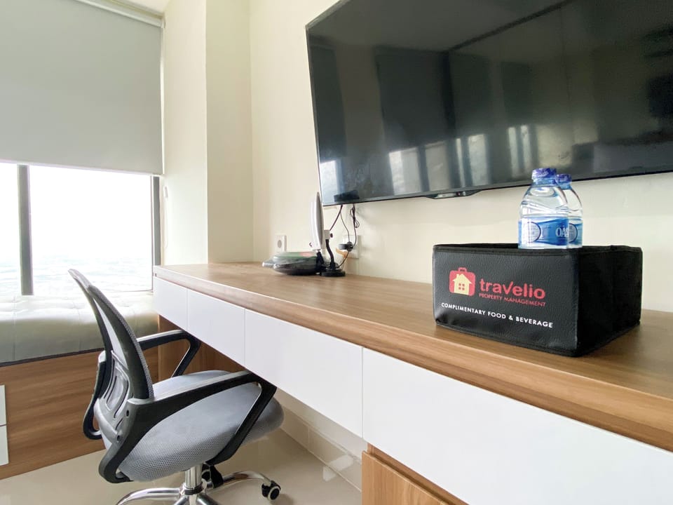 Studio | Desk
