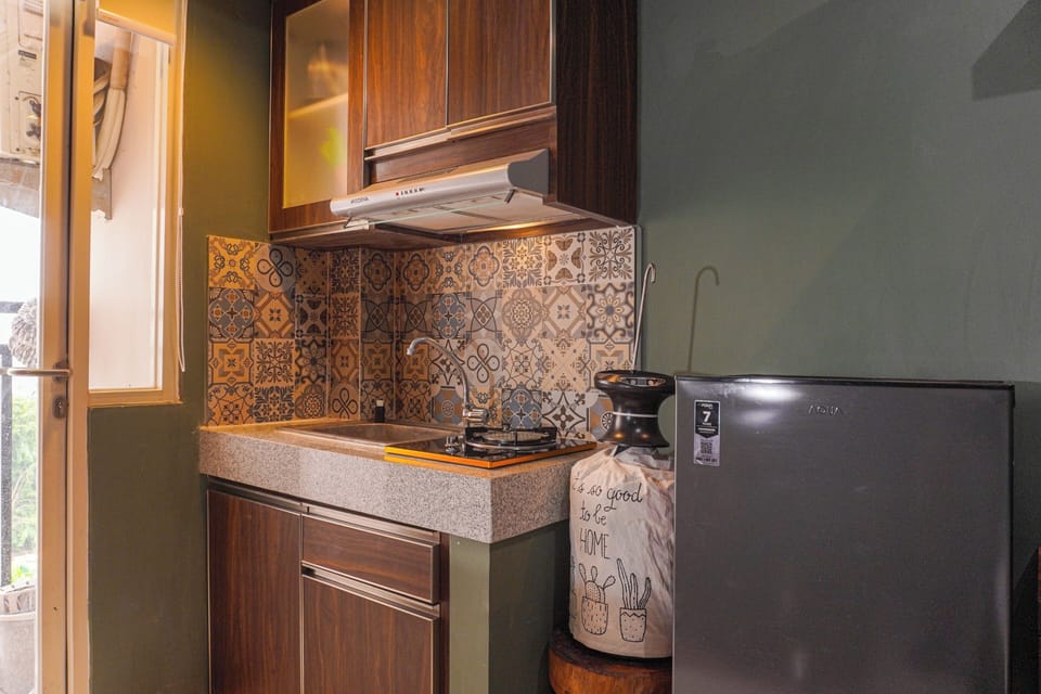 Studio | Private kitchen | Fridge, stovetop, rice cooker