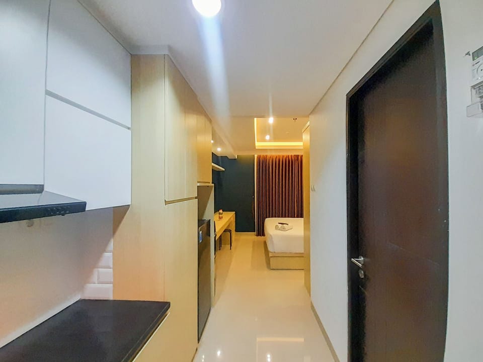Fridge, stovetop, rice cooker
