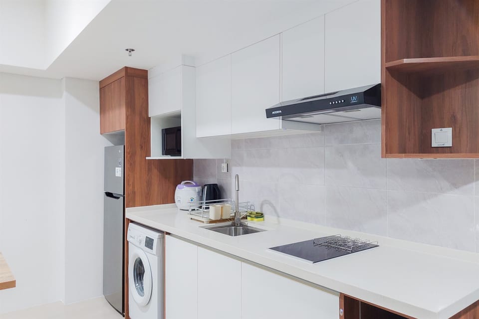 Apartment | Private kitchen | Fridge, stovetop, rice cooker