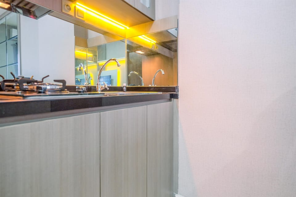 Apartment | Private kitchen | Fridge, stovetop, rice cooker