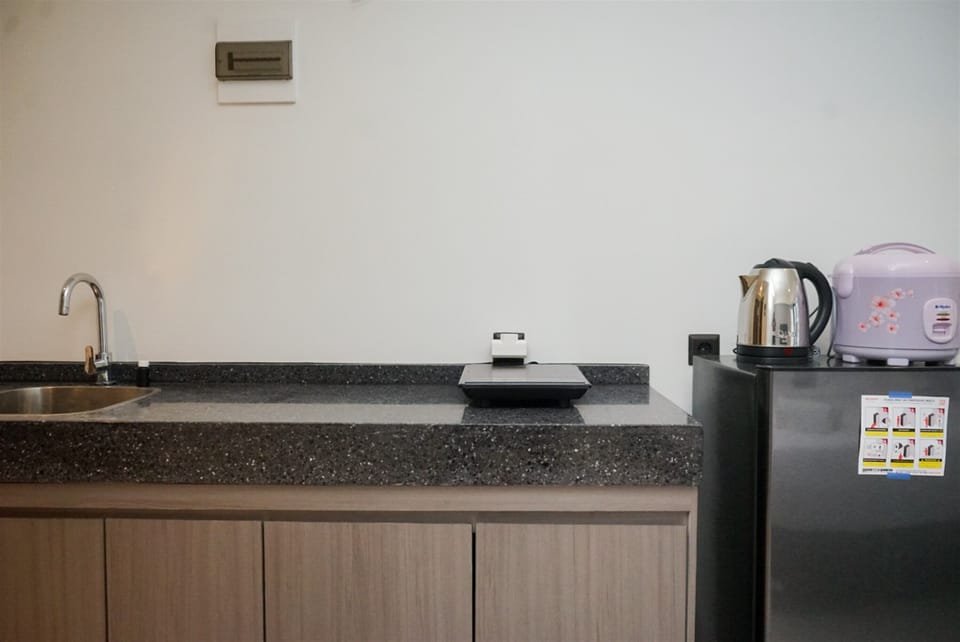Studio | Private kitchen | Fridge, stovetop, rice cooker