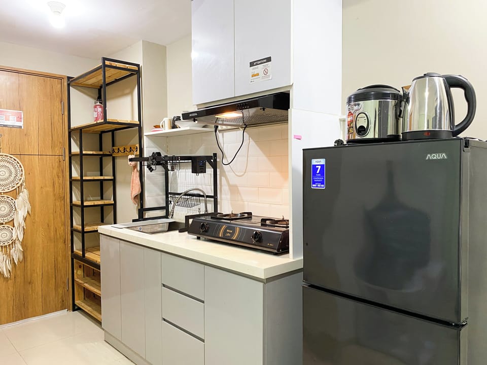 Studio | Private kitchen | Fridge, stovetop, rice cooker