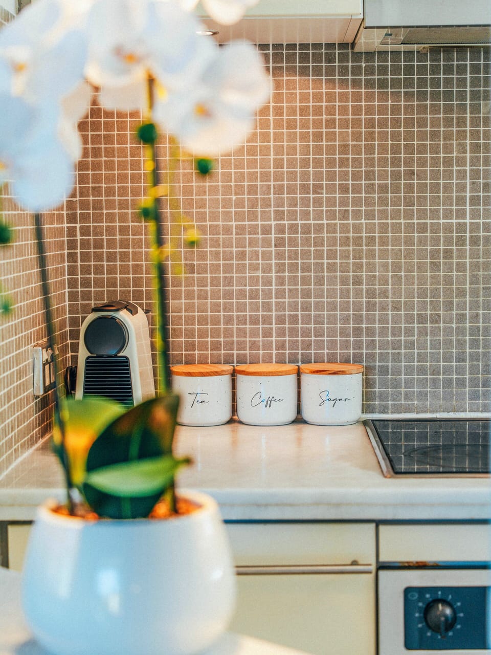 Deluxe Apartment, 2 Bedrooms, Non Smoking | Private kitchen | Fridge, microwave, oven, stovetop