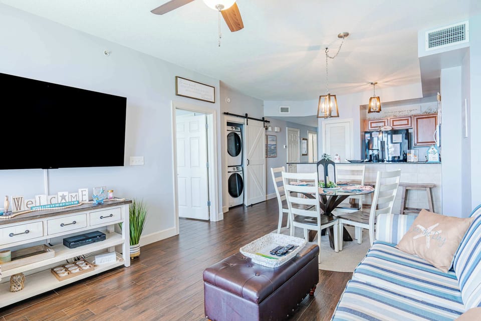 Condo, Multiple Beds, Balcony, Ocean View (Sunrise Sands) | Living area | 42-inch flat-screen TV with digital channels