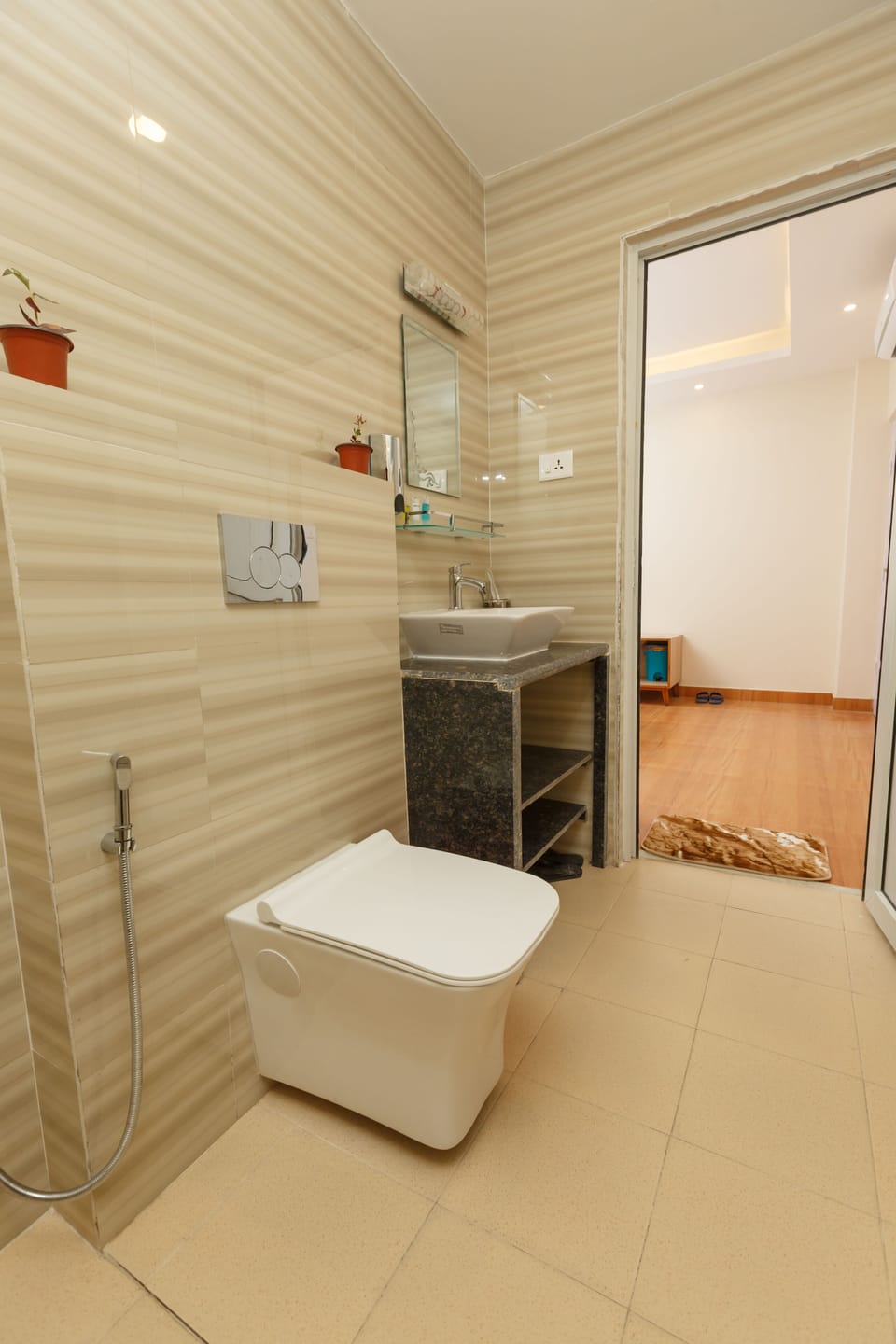 Rainfall showerhead, free toiletries, hair dryer, slippers