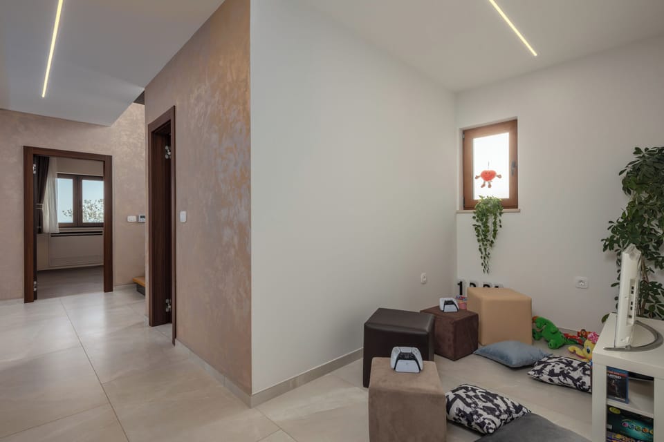 Family Villa, 5 Bedrooms, Balcony (Villa Vilani Spa & Pool) | Interior