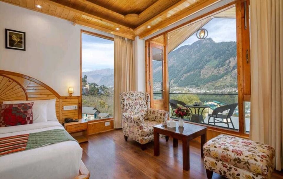 Luxury Room | Free WiFi