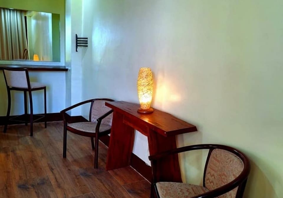 Standard Room | Living area