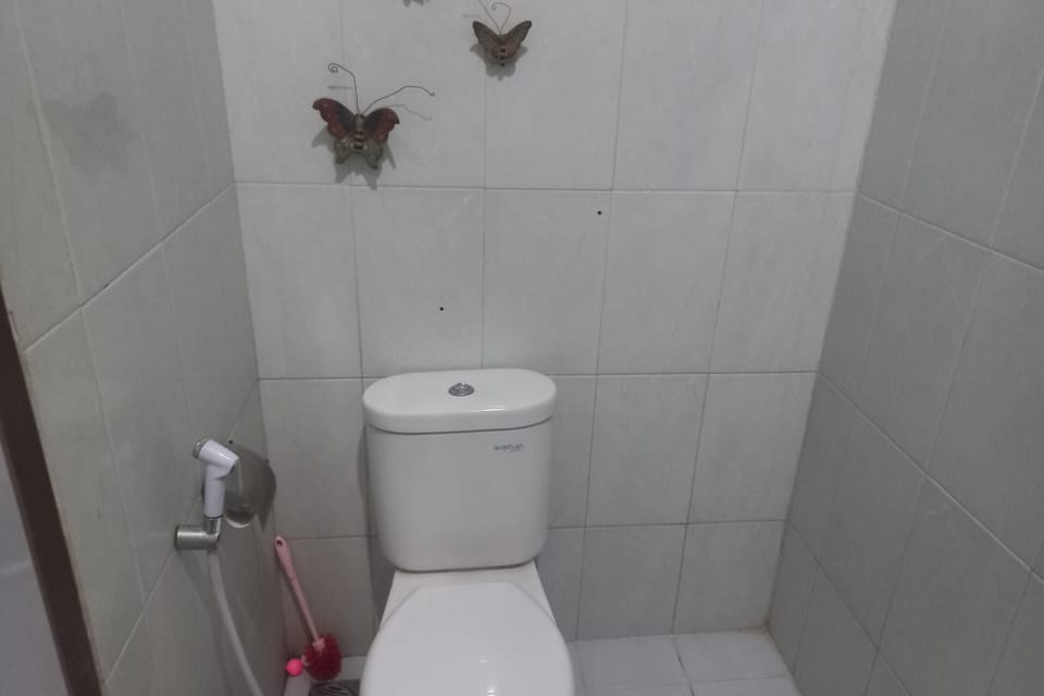 Triple Room | Bathroom | Shower, towels, soap
