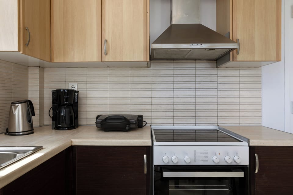 Apartment, 2 Bedrooms, Smoking, Balcony | Interior