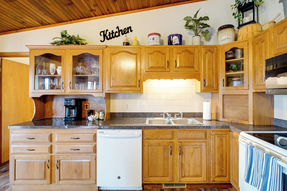 Cottage (2 Bedrooms) | Interior