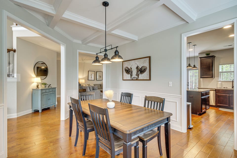 House (4 Bedrooms) | Interior