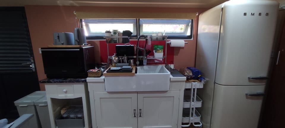 Premium Cabin, 2 Twin Beds, Kitchenette, Garden Area | Egyptian cotton sheets, premium bedding, minibar, blackout drapes