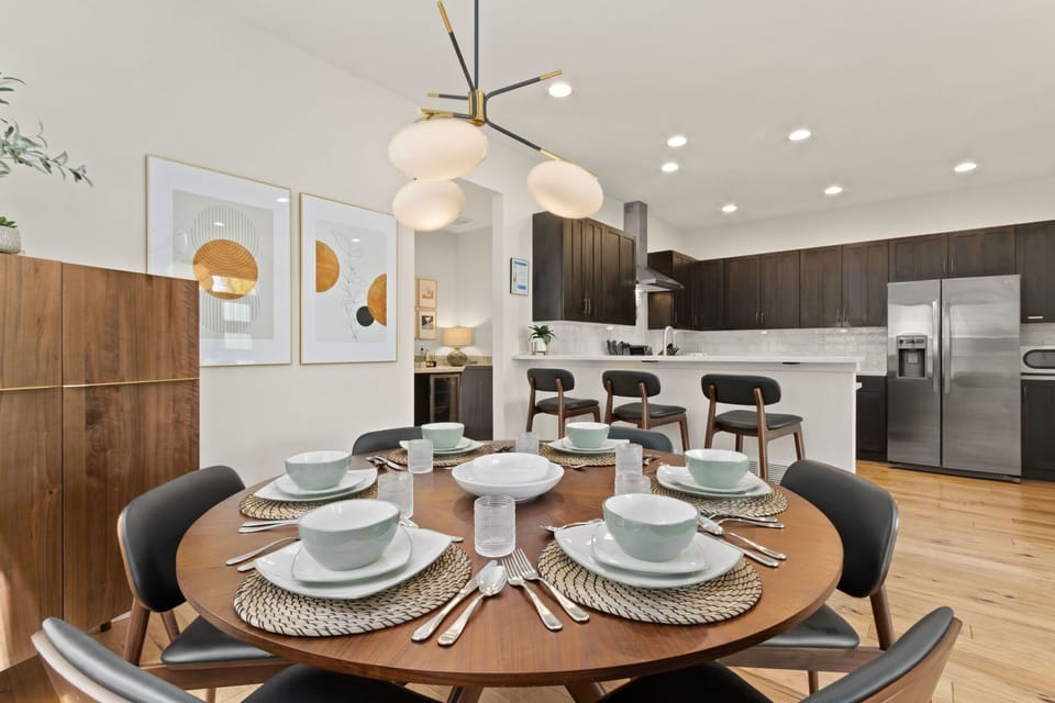 House, Multiple Beds, Hot Tub, Mountain View (538 Cajetan Street) | Dining