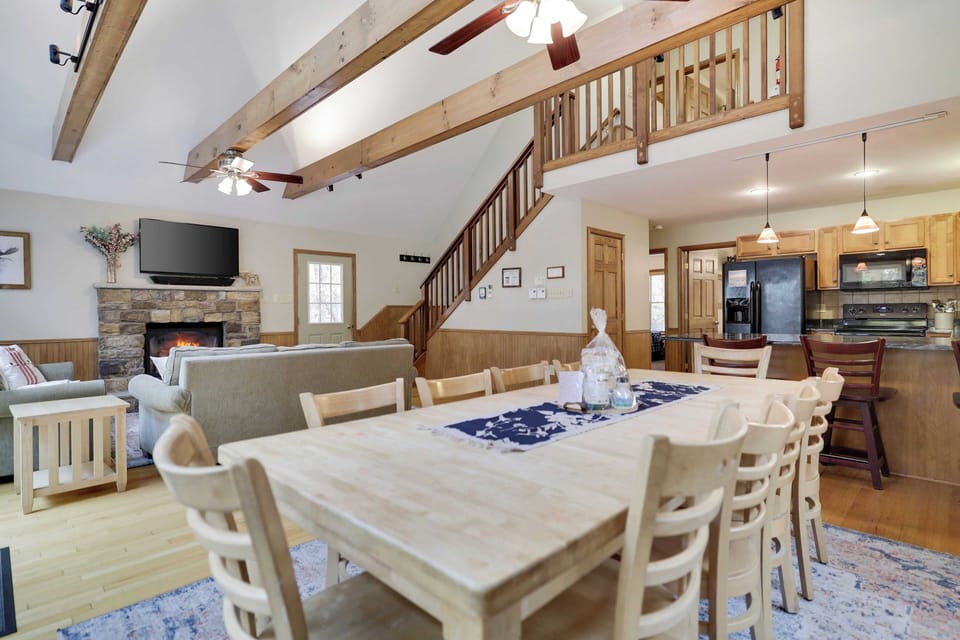 House (6 Bedrooms) | Interior