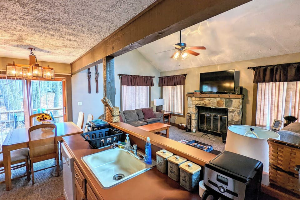 House (4 Bedrooms) | Interior