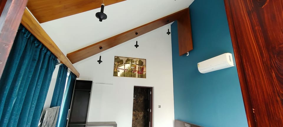Deluxe Villa with Private Pool | Free WiFi