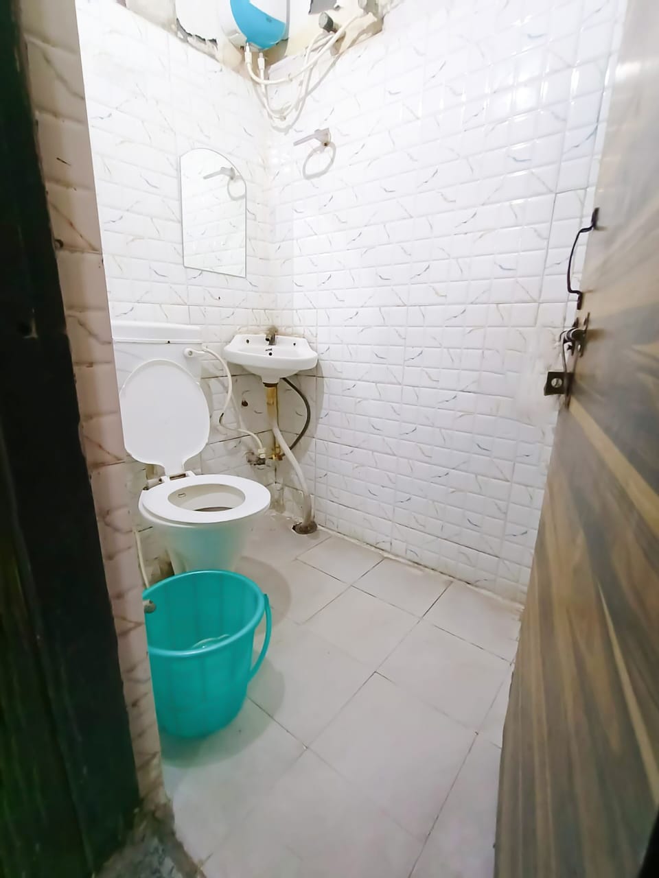 Room | Bathroom | Shower, towels