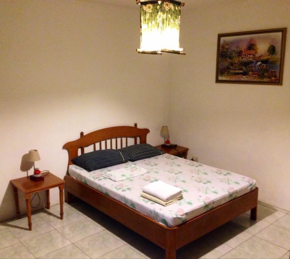 Superior Room | Desk, soundproofing, rollaway beds, bed sheets