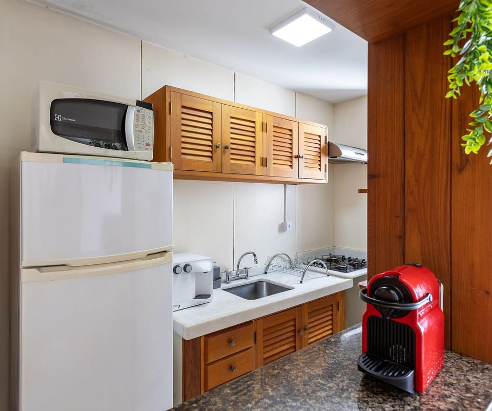 Apartment | Private kitchen | Cookware/dishes/utensils