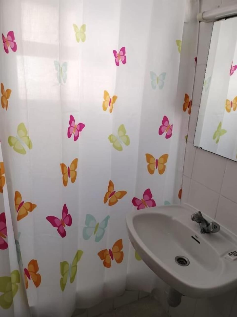 HOSTAL TAHITI RS Hostel in Salou