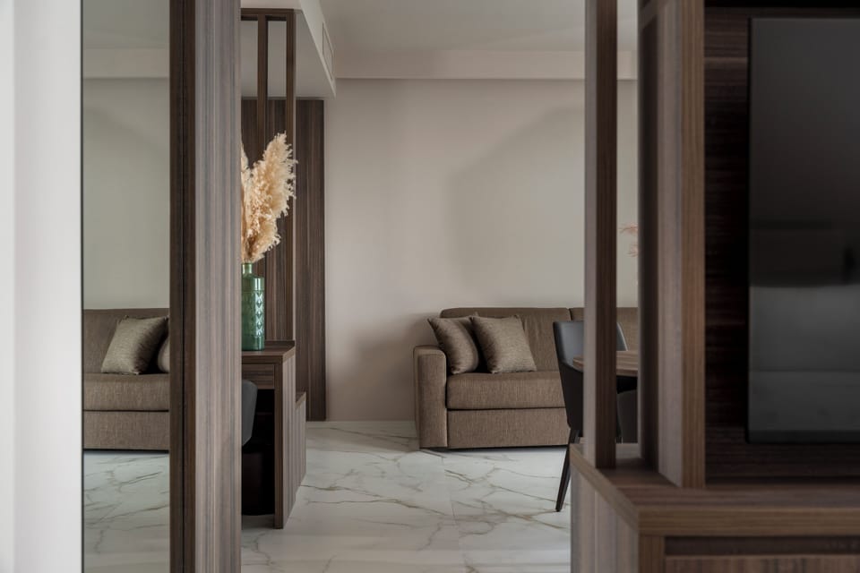 Junior Suite, Sea View | In-room safe, WiFi (free)