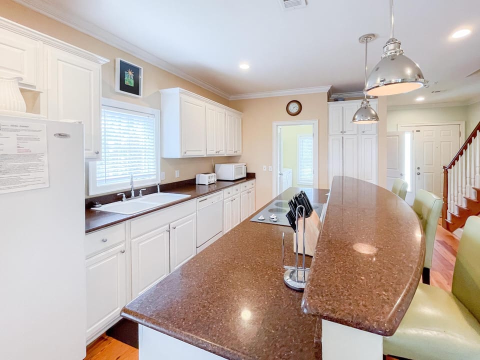 House, Multiple Beds (Club at Cape San Blas A3 - Shell Seek) | Private kitchen | Oven, toaster