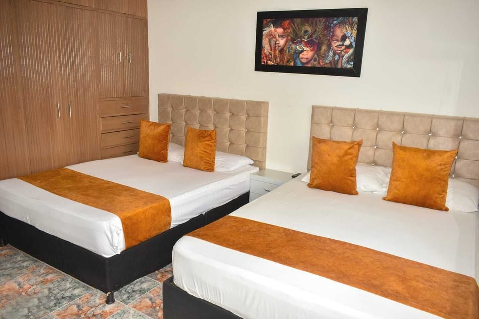Premium bedding, desk, laptop workspace, WiFi (free)