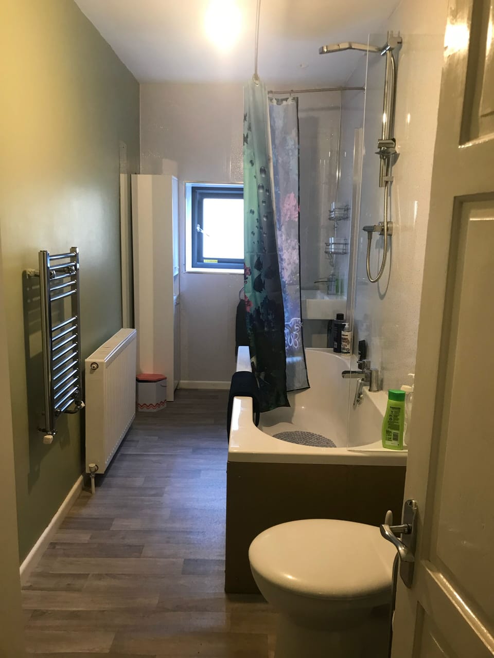 Separate tub and shower, designer toiletries, hair dryer, towels