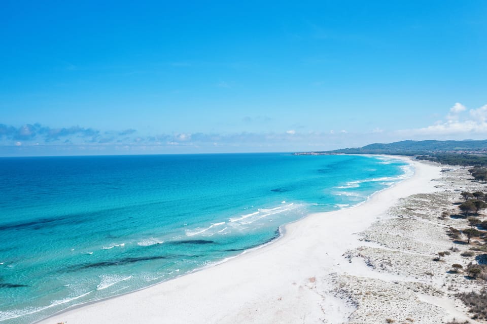 Beach nearby, white sand, free beach shuttle, sun loungers