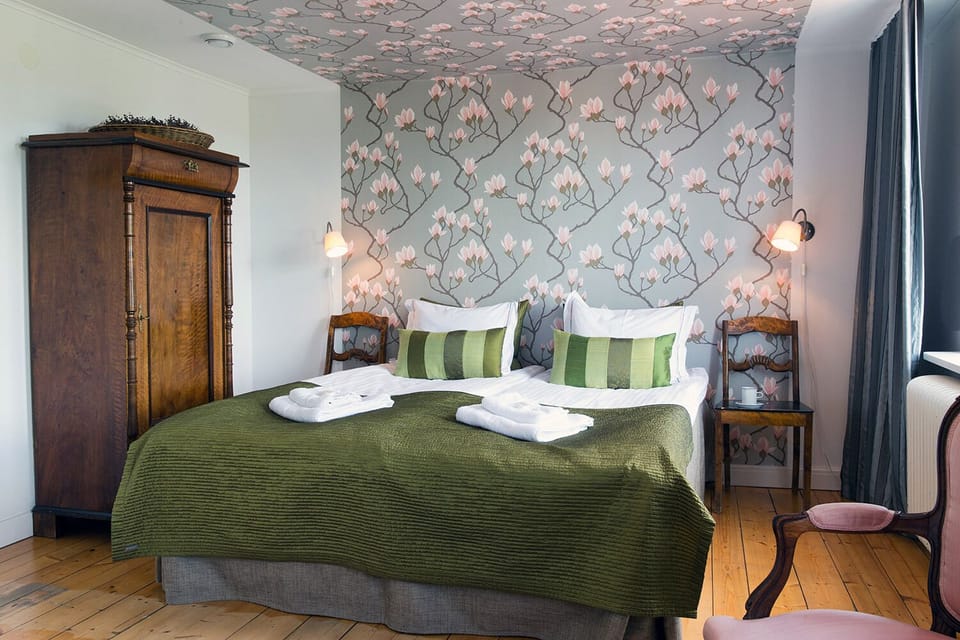 Superior Double Room | Desk, iron/ironing board (on request), WiFi (free)