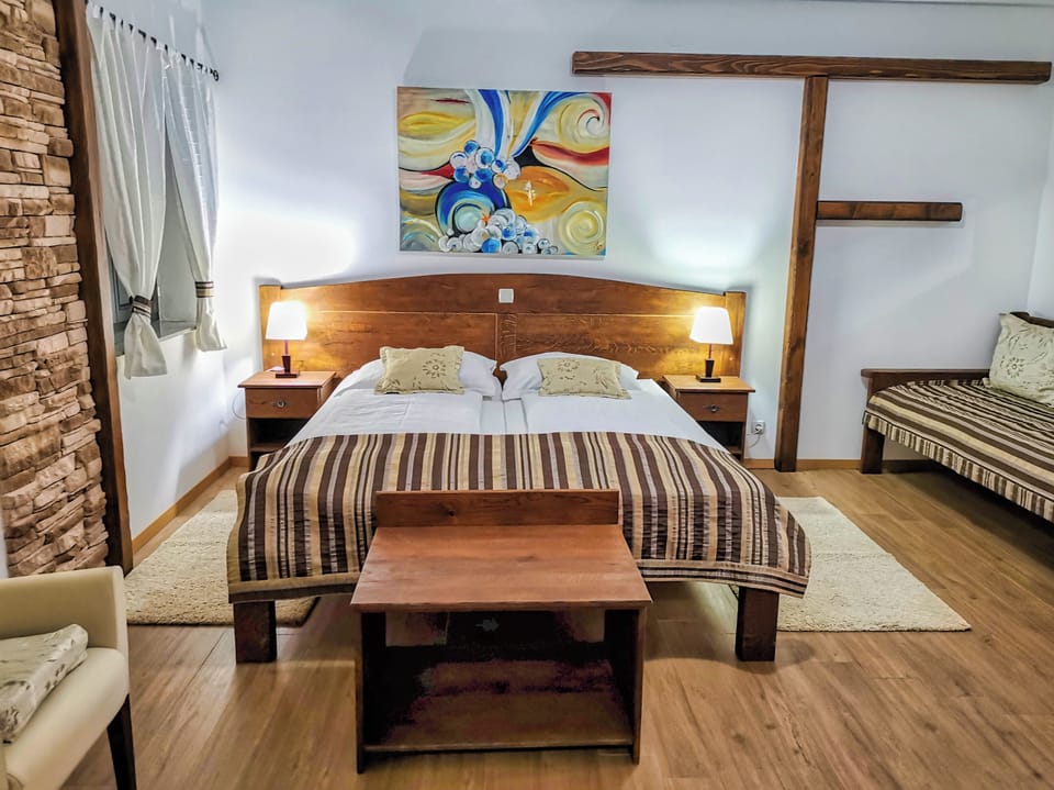 Superior Room, 1 Bedroom, Garden View | Minibar, in-room safe, desk, soundproofing