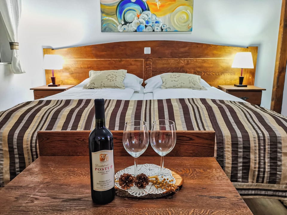 Minibar, in-room safe, desk, soundproofing