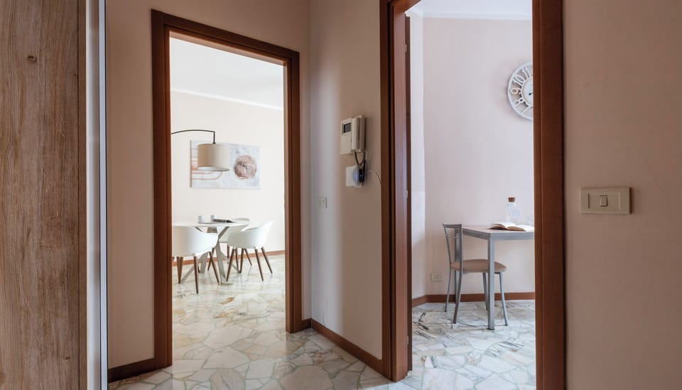 Apartment (1 Bedroom) | Interior