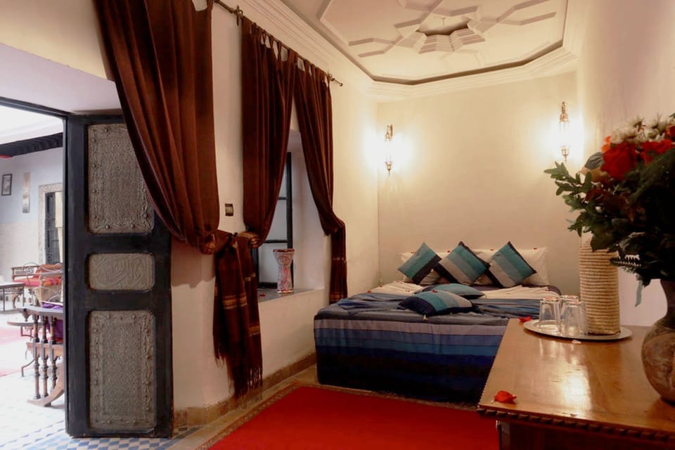 Premium bedding, in-room safe, individually decorated