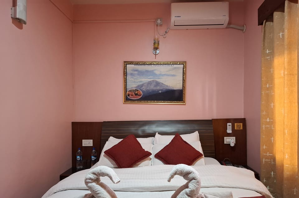 Room | WiFi (free)