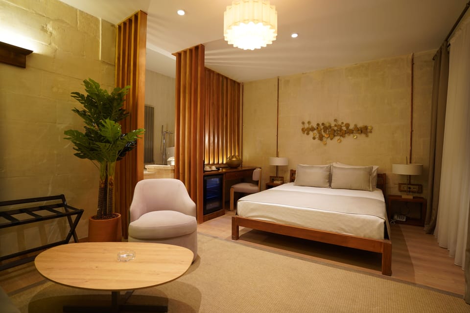 Executive Double or Twin Room, Courtyard View | Premium bedding, WiFi (free)