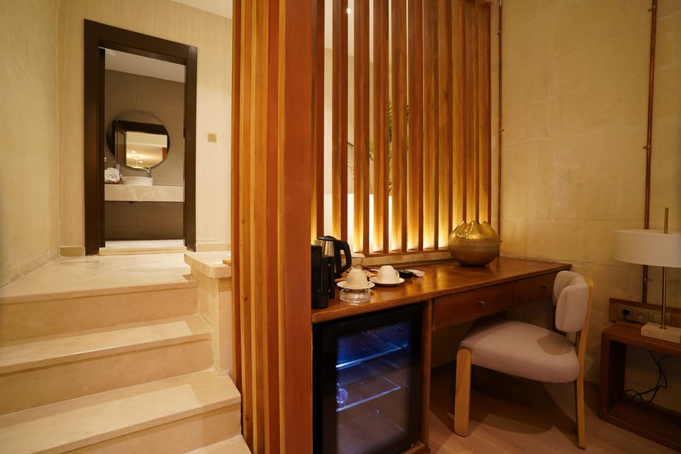 Executive Double or Twin Room, Courtyard View | Premium bedding, WiFi (free)