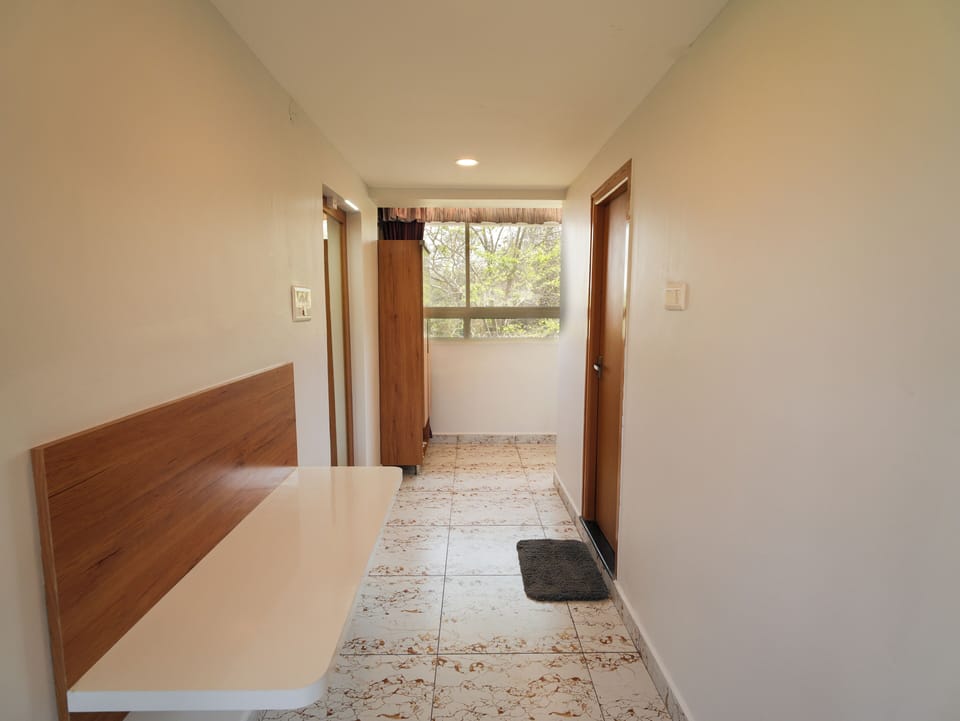 Penthouse - 2 King & 1 Single Bed | Minibar, desk, laptop workspace, free WiFi