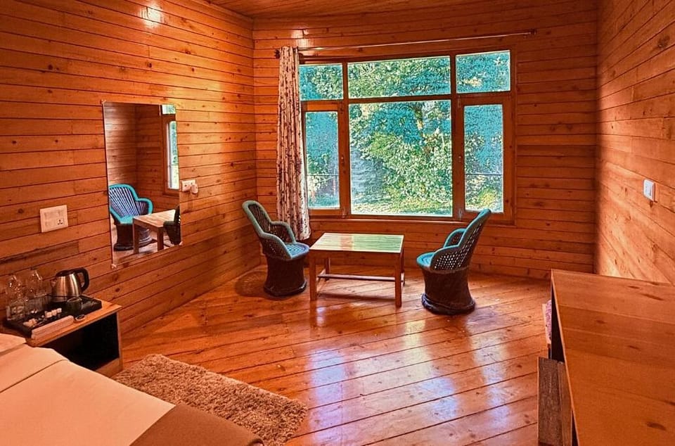 Deluxe Room | Free WiFi