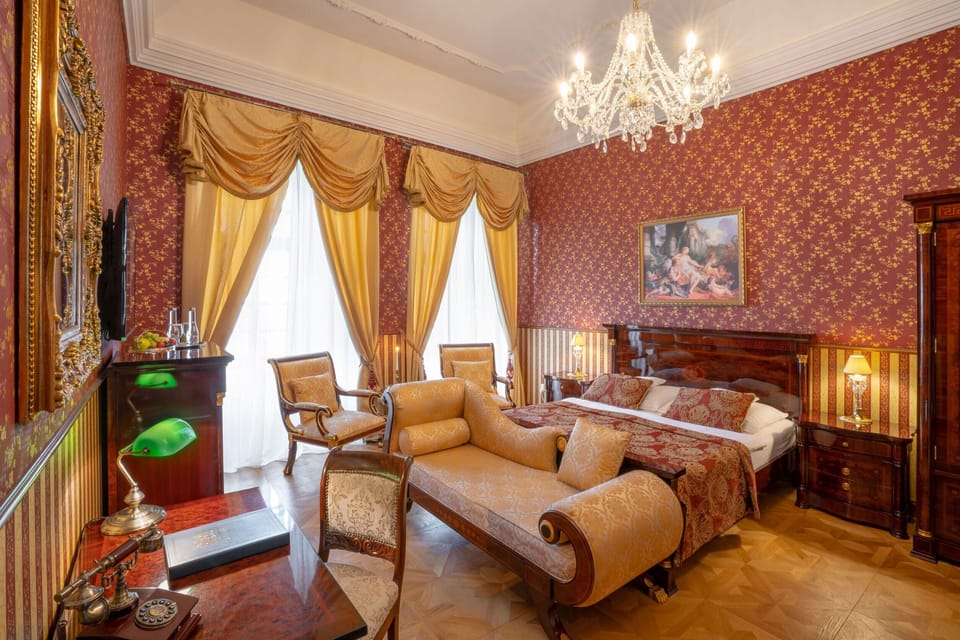 Deluxe Double Room | Minibar, in-room safe, desk, laptop workspace