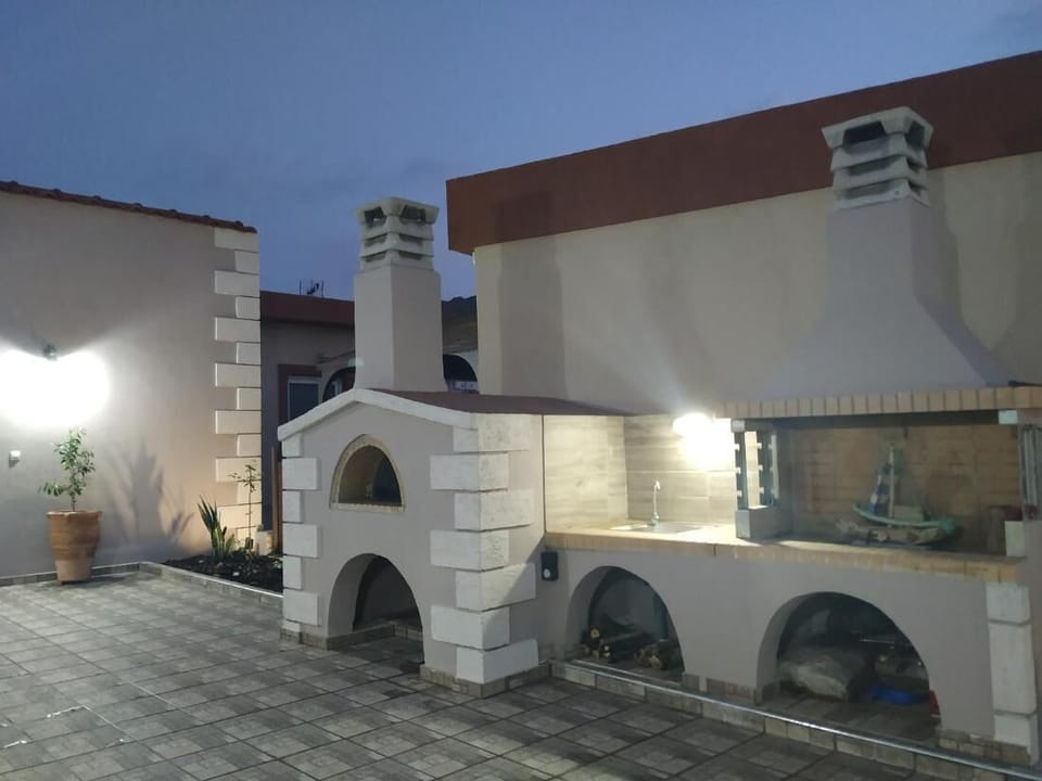 Villa, 2 Bedrooms, Balcony | BBQ/picnic area