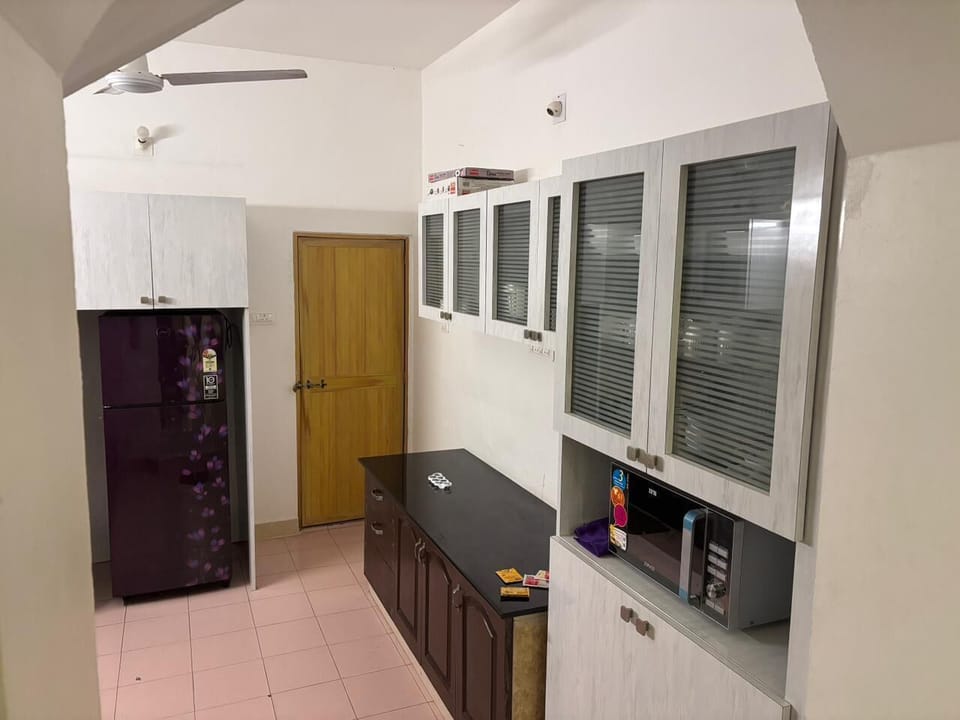 Deluxe Villa | Private kitchen | Cookware/dishes/utensils