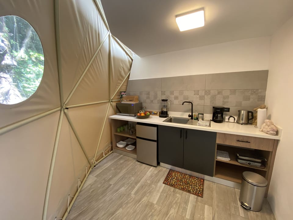 Private kitchenette