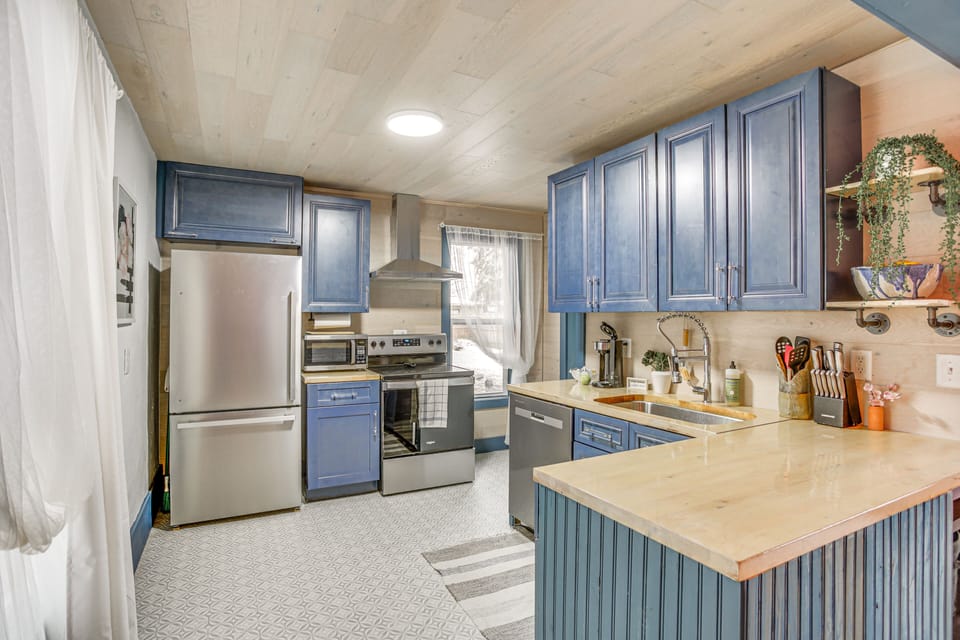 House (2 Bedrooms) | Interior