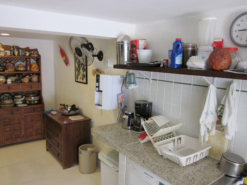 Standard Double Room, 1 Double Bed, Mountain View | Shared kitchen | Shared fridge, microwave, blender, cleaning supplies
